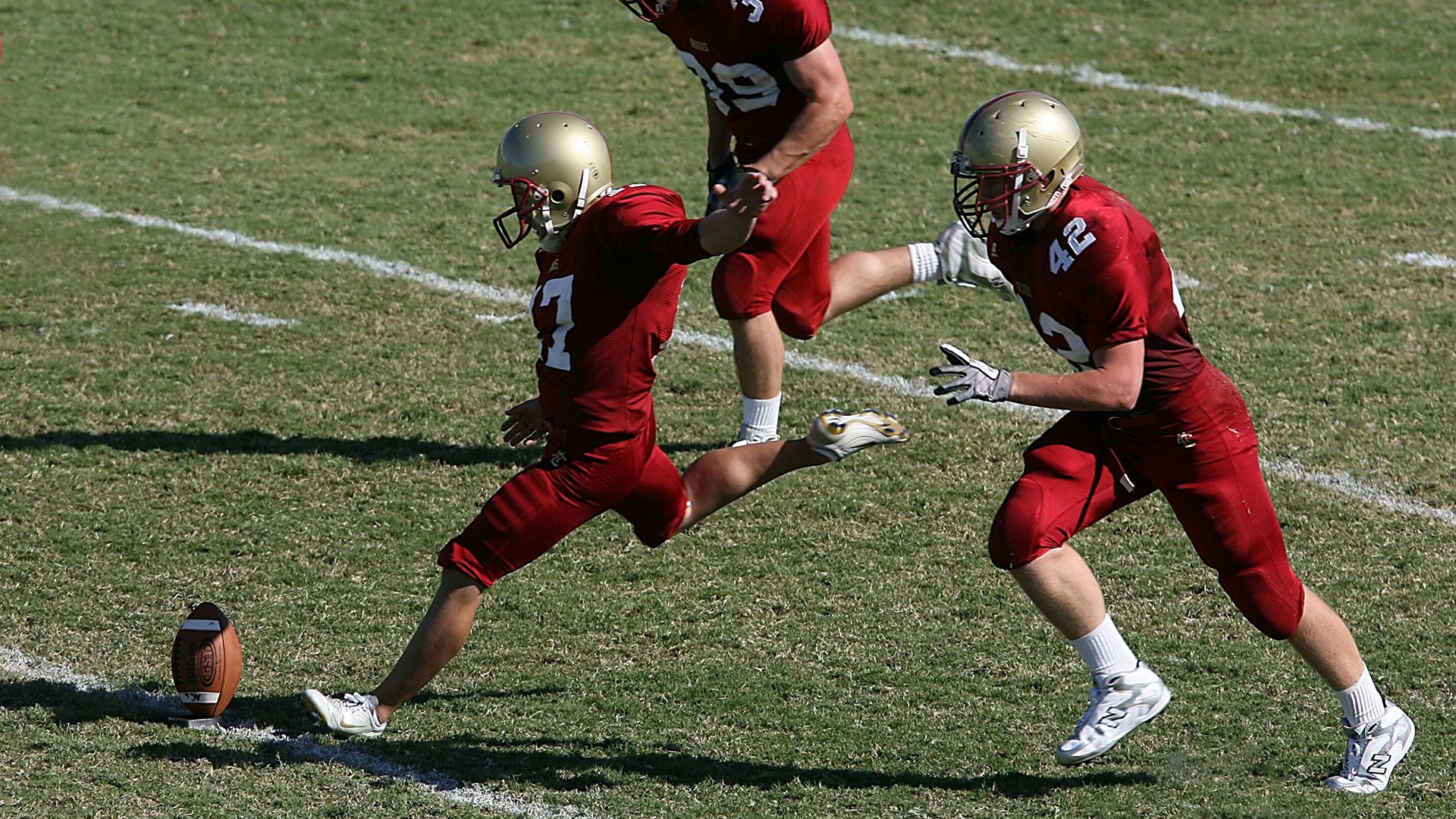 中超球队主场氛围持续高涨，中超主场球场